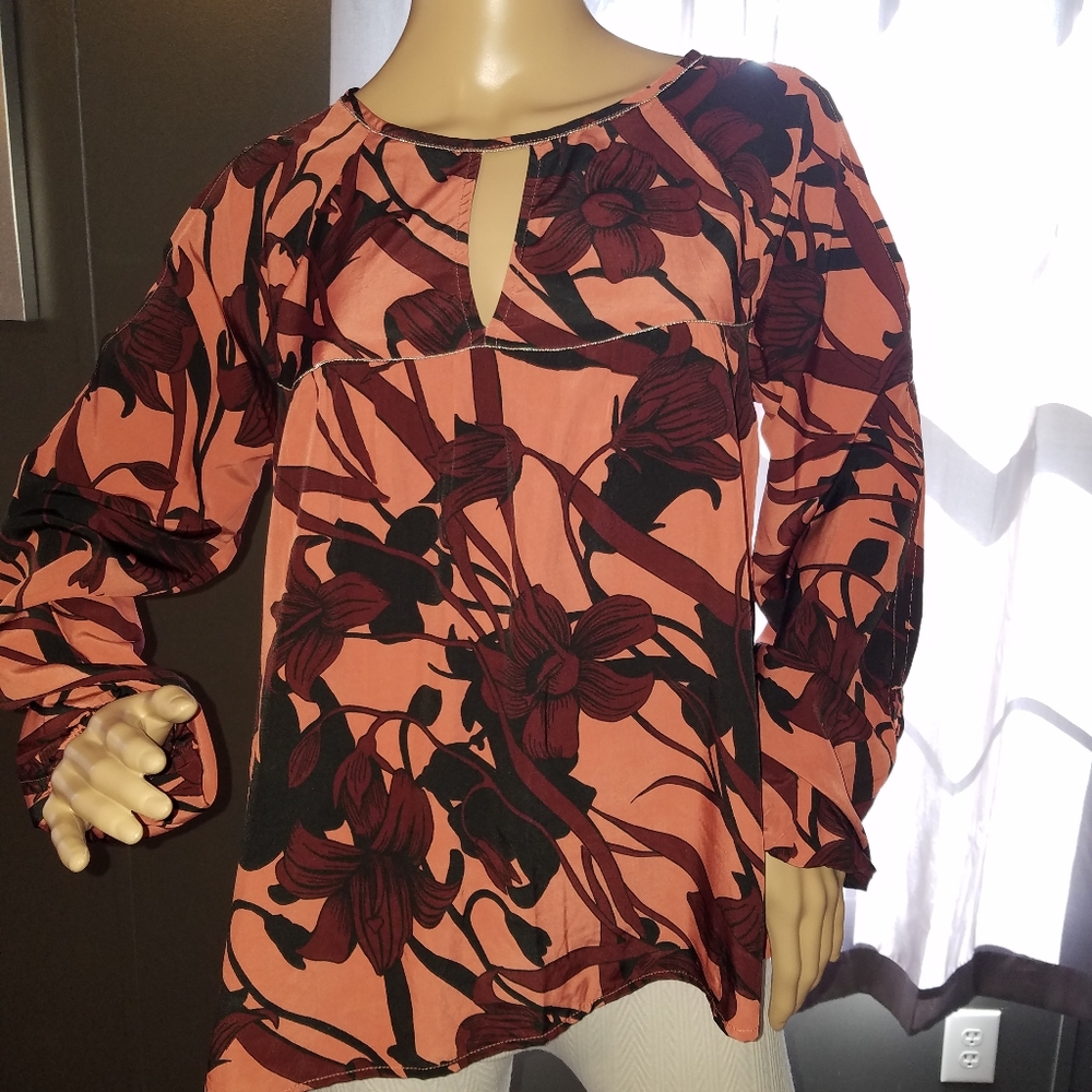 Abercrombie & Fitch Floral long sleeve top Size L